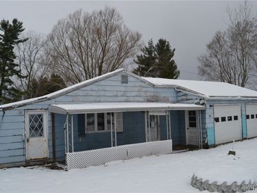 6440 Knowlesville Road, Oakfield, NY 14125