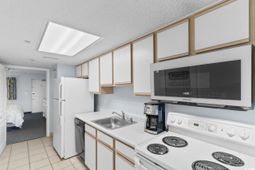 2701 S Ocean Blvd. photo 4