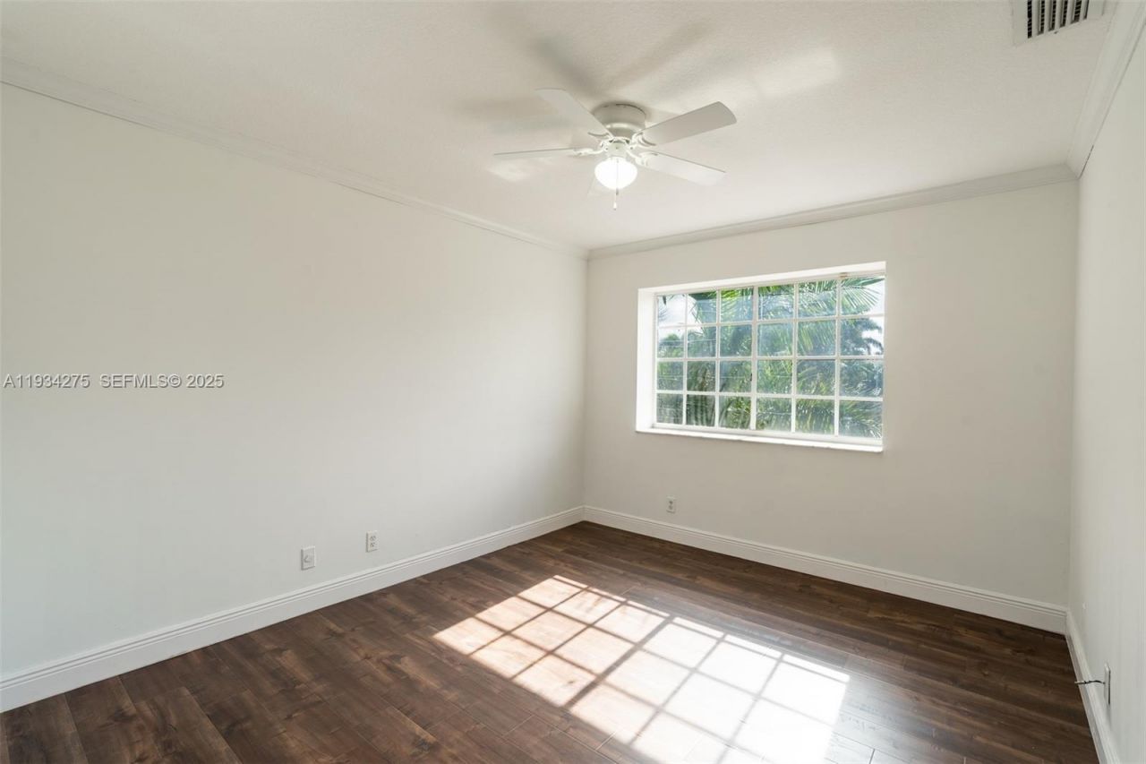 19313 NW 11th St, Pembroke Pines, FL 33029 Photo