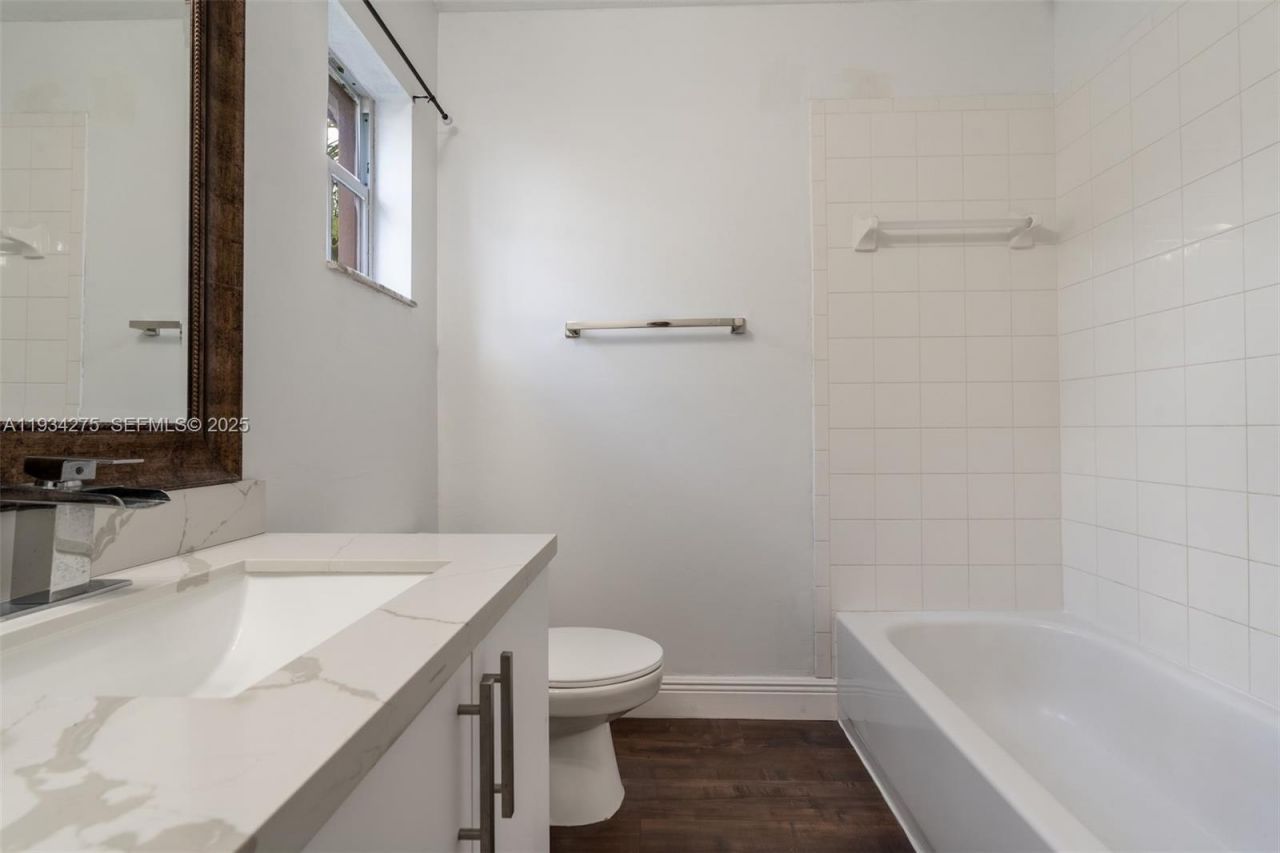 19313 NW 11th St, Pembroke Pines, FL 33029 Photo