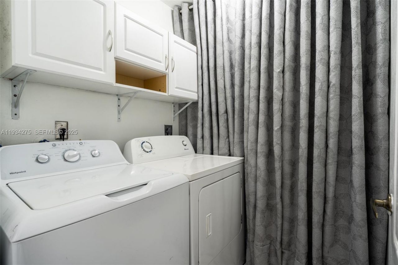 19313 NW 11th St, Pembroke Pines, FL 33029 Photo