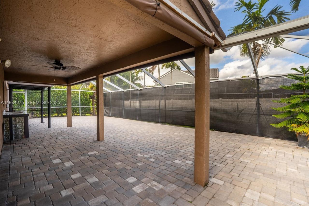 19313 NW 11th St, Pembroke Pines, FL 33029 Photo