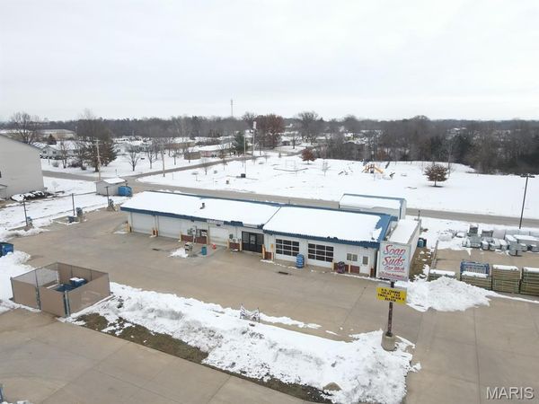 1003 Brose Avenue, Canton, MO 63435