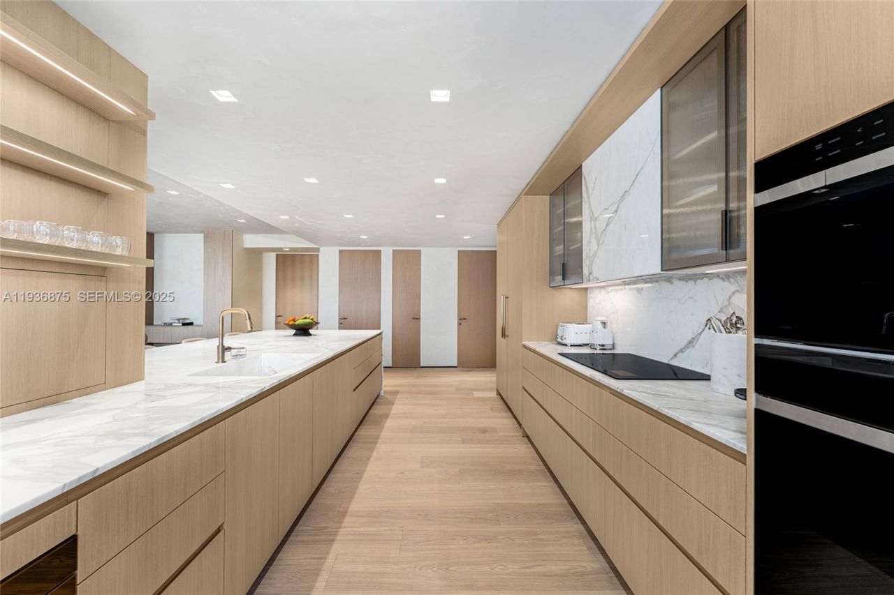 2521 Fisher Island Dr, Unit 6201, Miami Beach, FL 33109 Photo