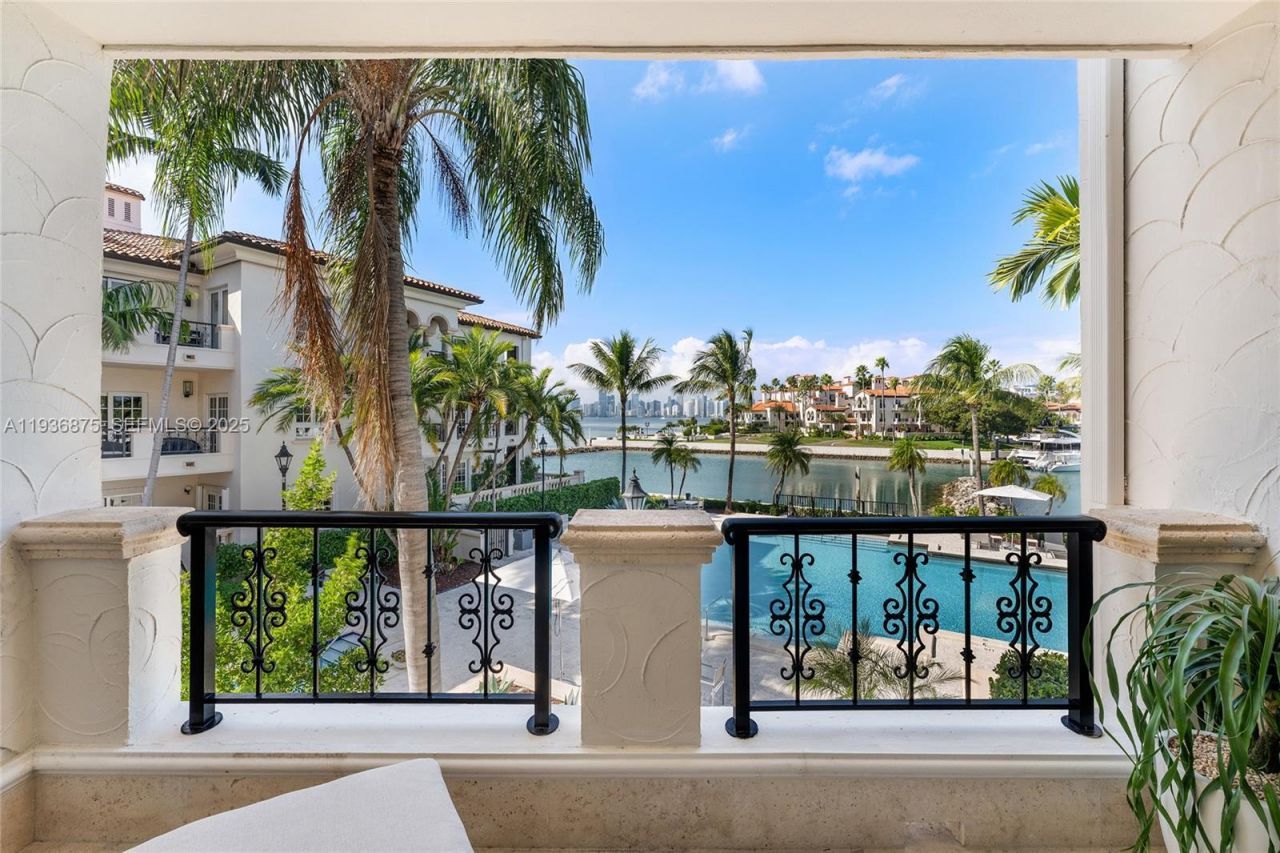 2521 Fisher Island Dr, Unit 6201, Miami Beach, FL 33109 Photo