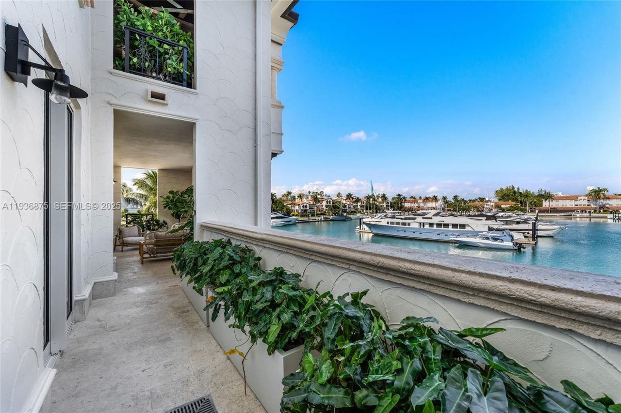 2521 Fisher Island Dr, Unit 6201, Miami Beach, FL 33109 Photo