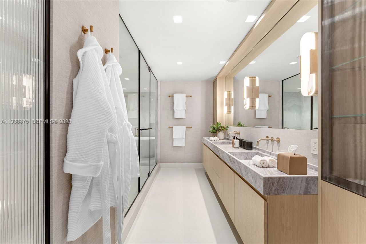 2521 Fisher Island Dr, Unit 6201, Miami Beach, FL 33109 Photo