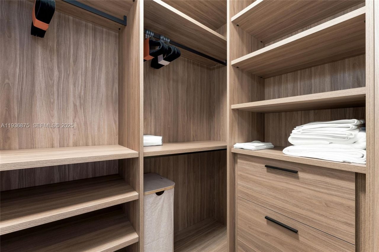 2521 Fisher Island Dr, Unit 6201, Miami Beach, FL 33109 Photo