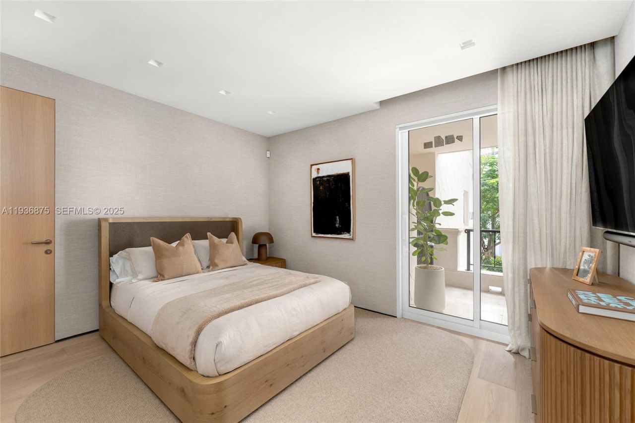 2521 Fisher Island Dr, Unit 6201, Miami Beach, FL 33109 Photo