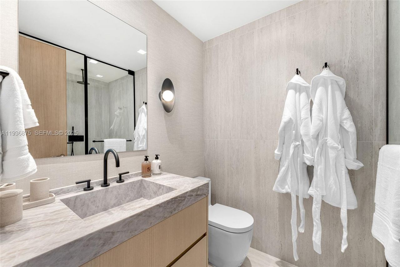 2521 Fisher Island Dr, Unit 6201, Miami Beach, FL 33109 Photo