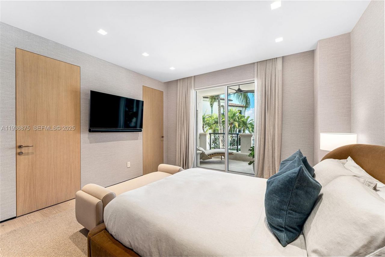 2521 Fisher Island Dr, Unit 6201, Miami Beach, FL 33109 Photo