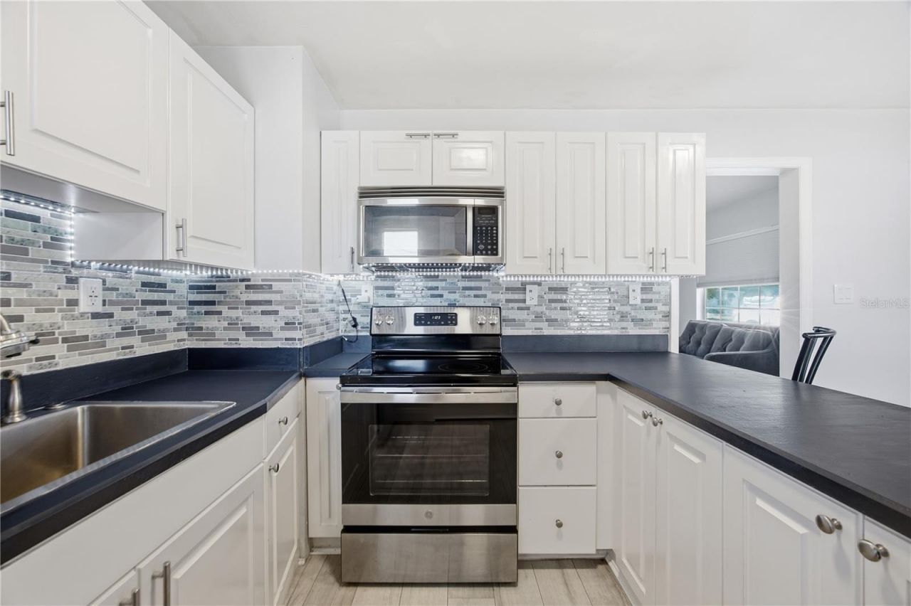 551 84th Avenue N, Saint Petersburg, FL 33702 Photo