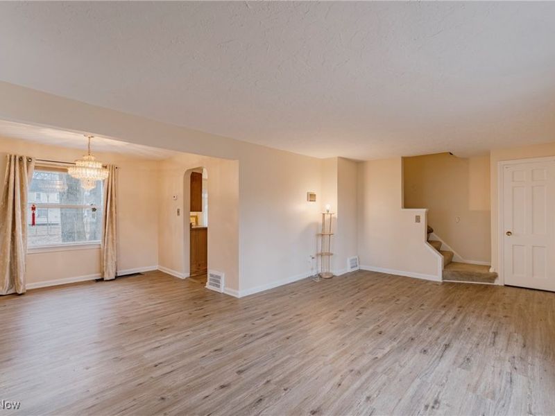 19814 Wickfield Avenue, Warrensville Heights, OH 44122 Photo 5