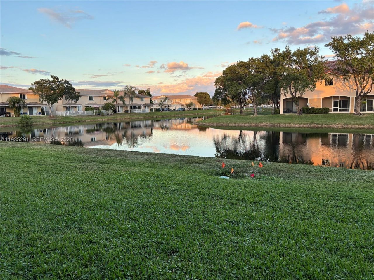 9053 Plymouth Pl, Tamarac, FL 33321 Photo