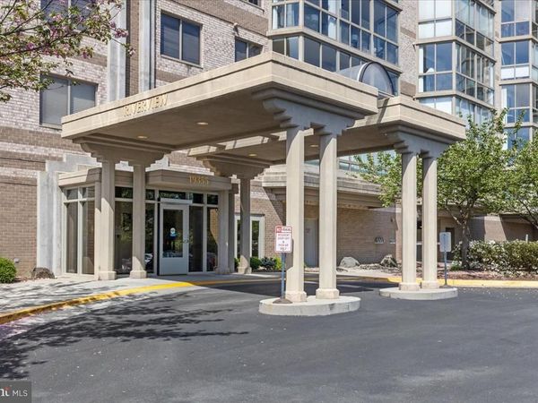 19355 CYPRESS RIDGE TERRACE, Unit 612, LEESBURG, VA 20176