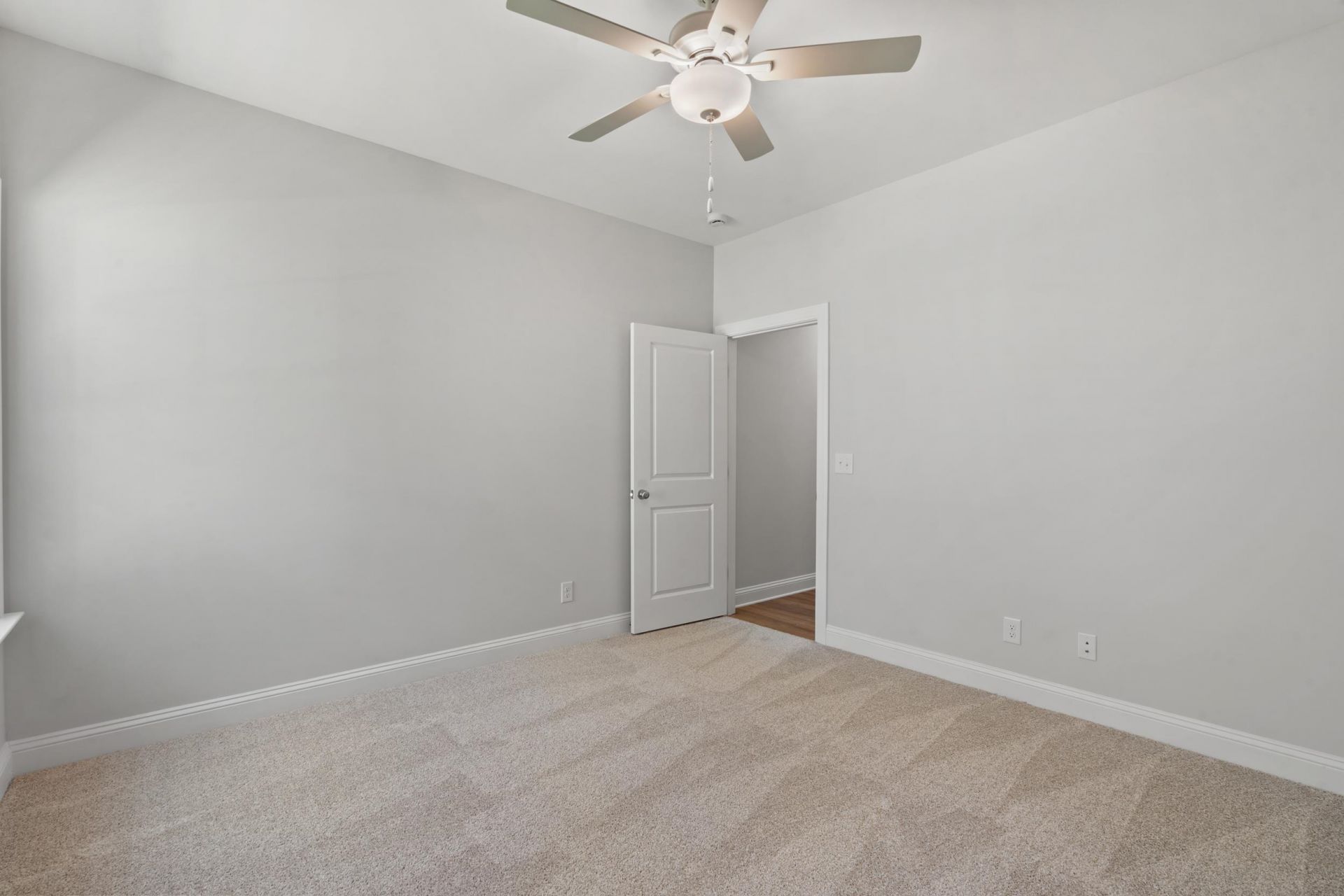 83 Seapine Dr. Photo 13