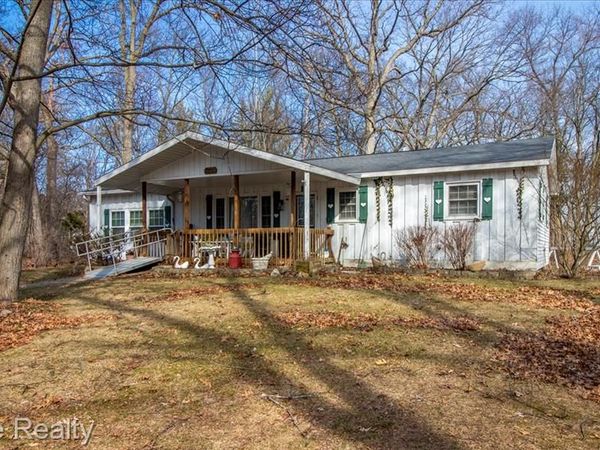 4828 Morse Drive, Caseville, MI 48725