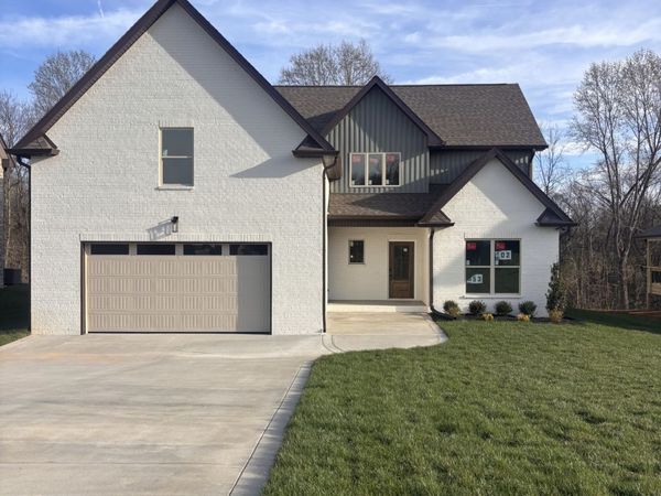 353 Young Lane, Pleasant View, TN 37146