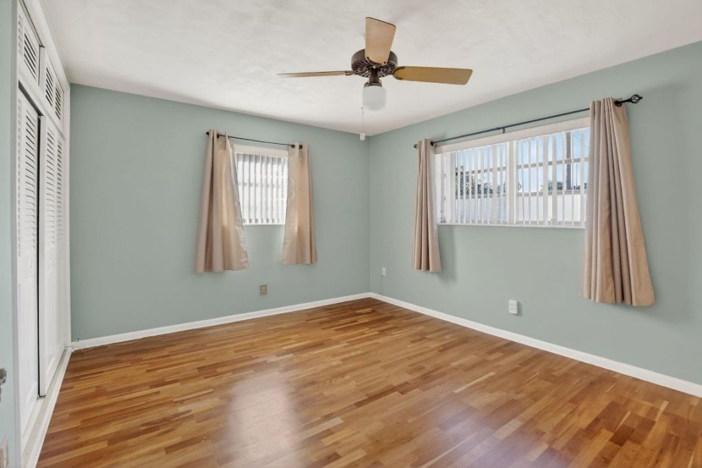 121 NW 77th Way, Pembroke Pines, FL 33024 Photo