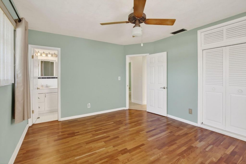 121 NW 77th Way, Pembroke Pines, FL 33024 Photo