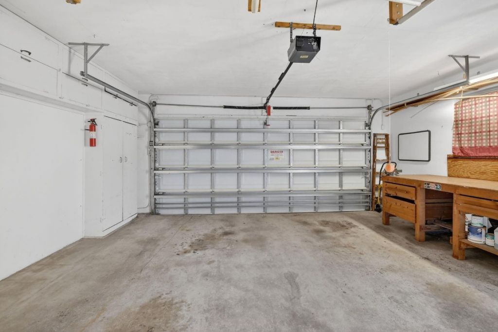 121 NW 77th Way, Pembroke Pines, FL 33024 Photo