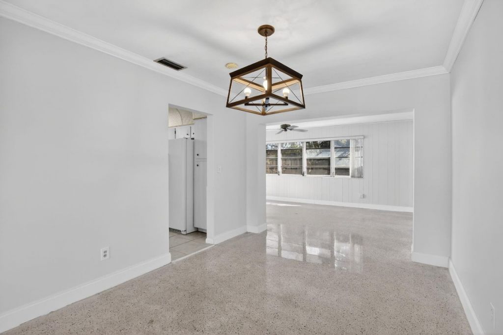 121 NW 77th Way, Pembroke Pines, FL 33024 Photo