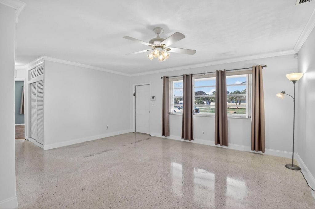 121 NW 77th Way, Pembroke Pines, FL 33024 Photo