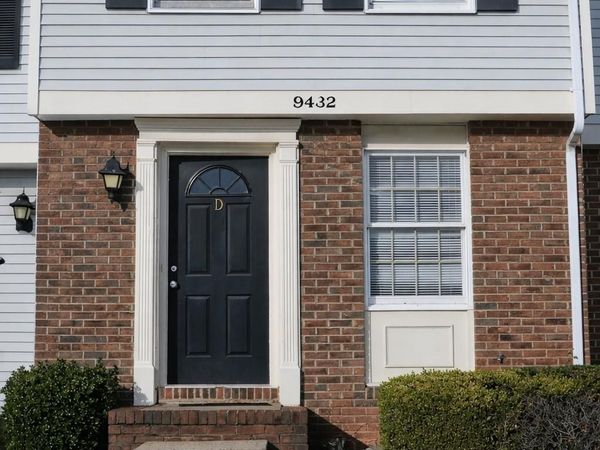 9432-D Lexington Circle, Charlotte, NC 28213