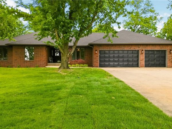 3103 Red Fox Ridge, Bentonville, AR 72712