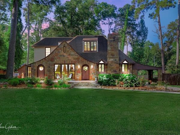 551 Pierremont Road, Shreveport, LA 71106