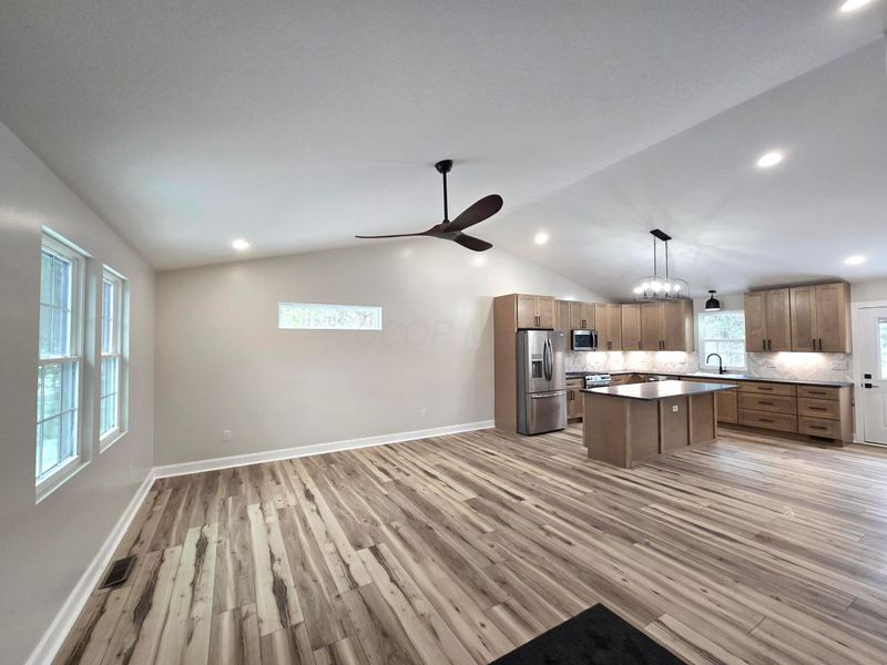 2116 Apple Valley Drive, Howard, OH 43028 Photo 4