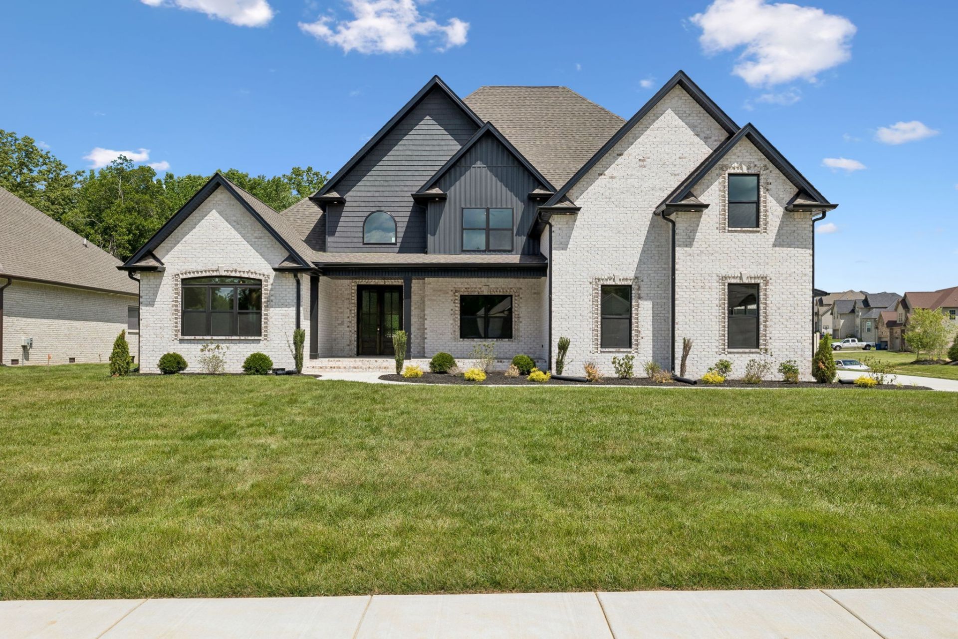 370 Young Ln, Pleasant View, TN 37146 Main Photo