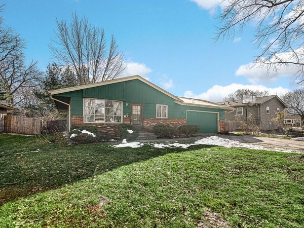 1226 Arnold Avenue, Rockford, IL 61108