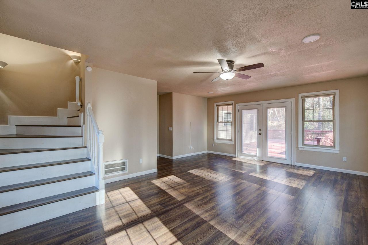 212 Running Deer Drive Photo 37