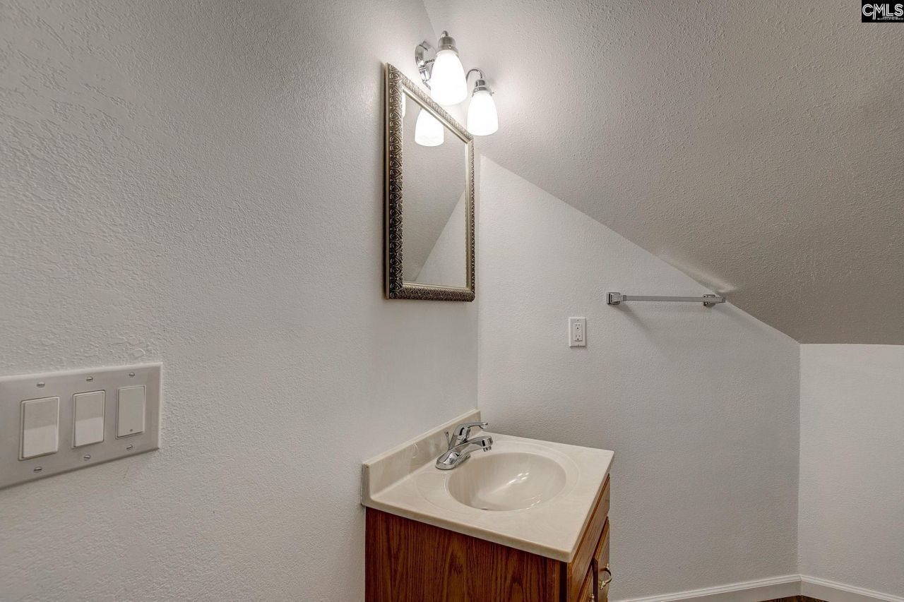 212 Running Deer Drive Photo 41