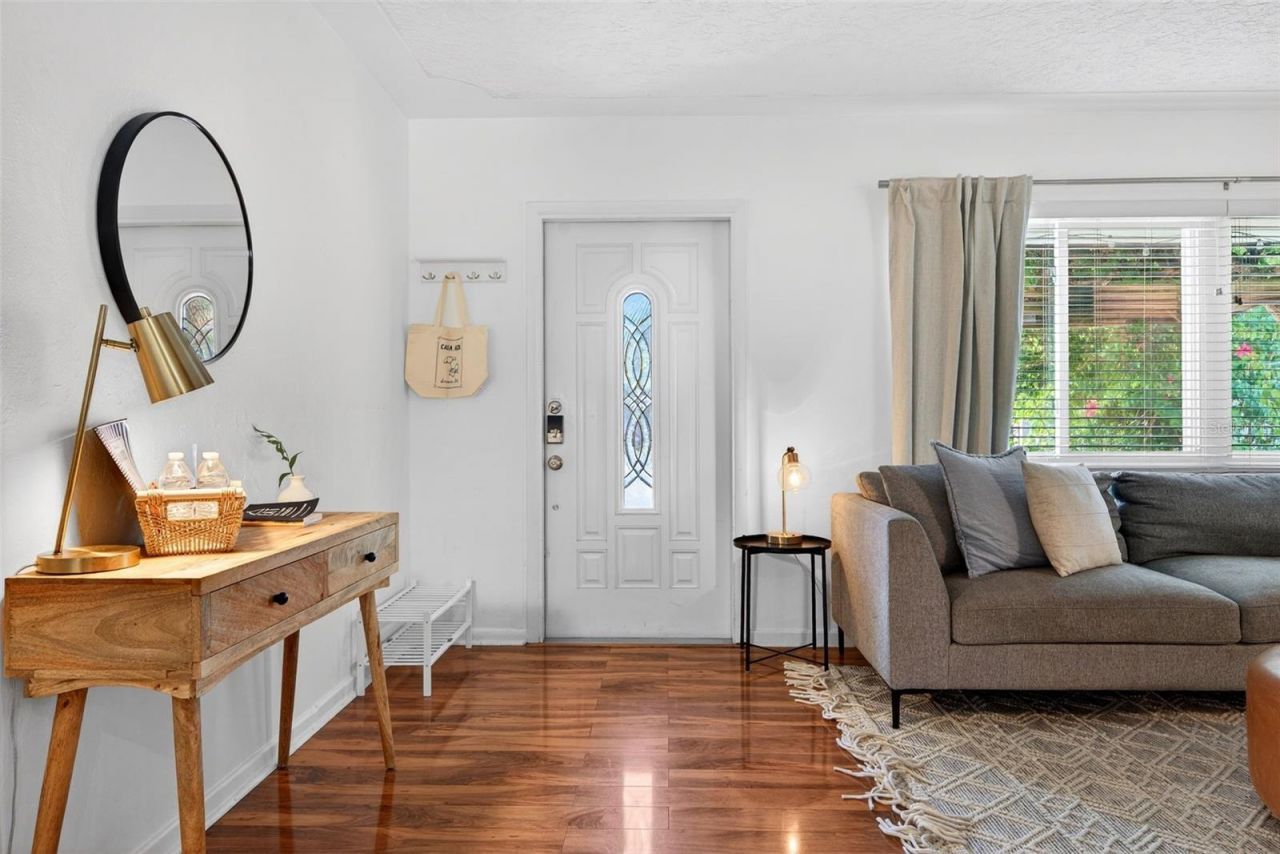 6215 Rodgers Avenue, Sarasota, FL 34231 Photo