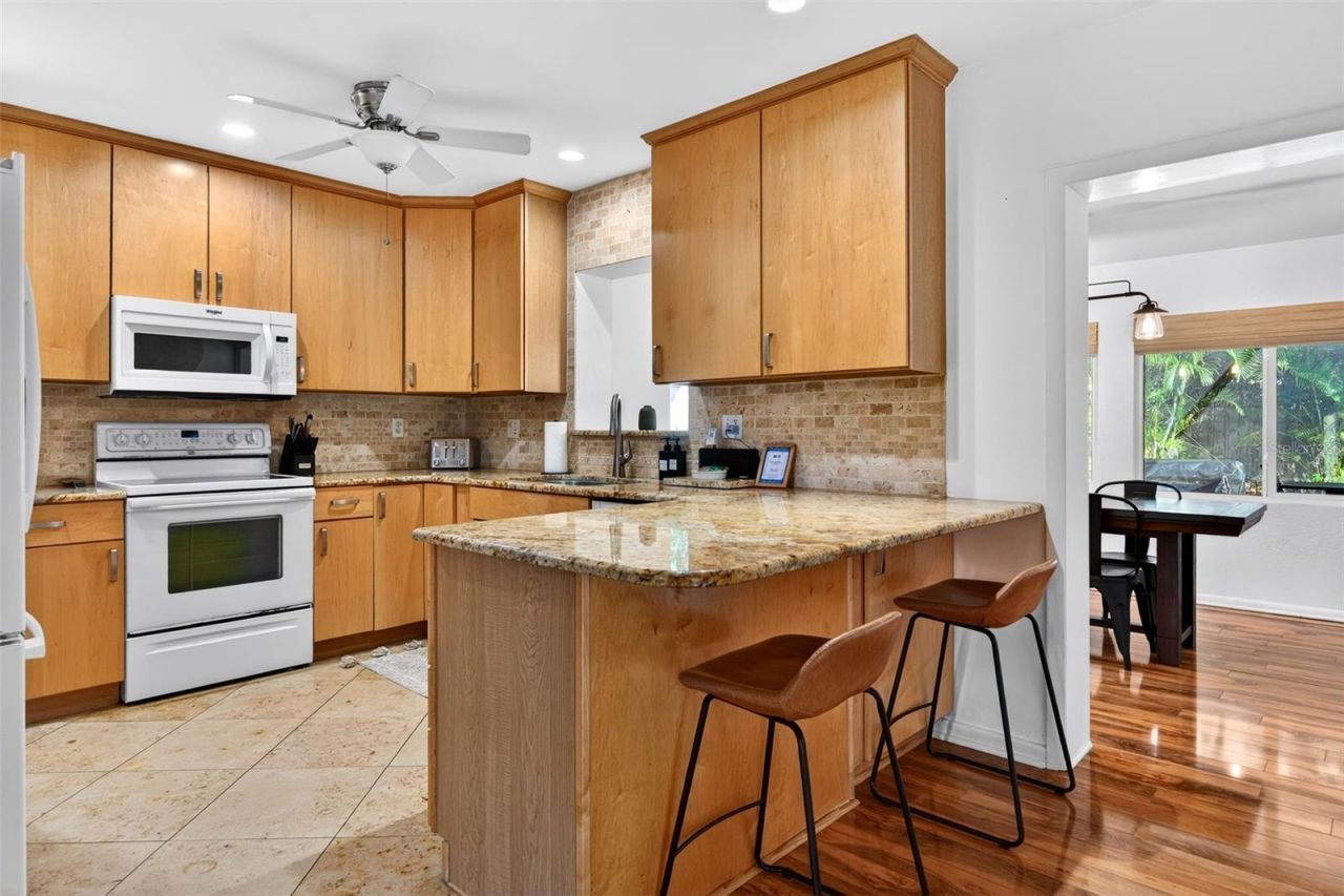 6215 Rodgers Avenue, Sarasota, FL 34231 Photo