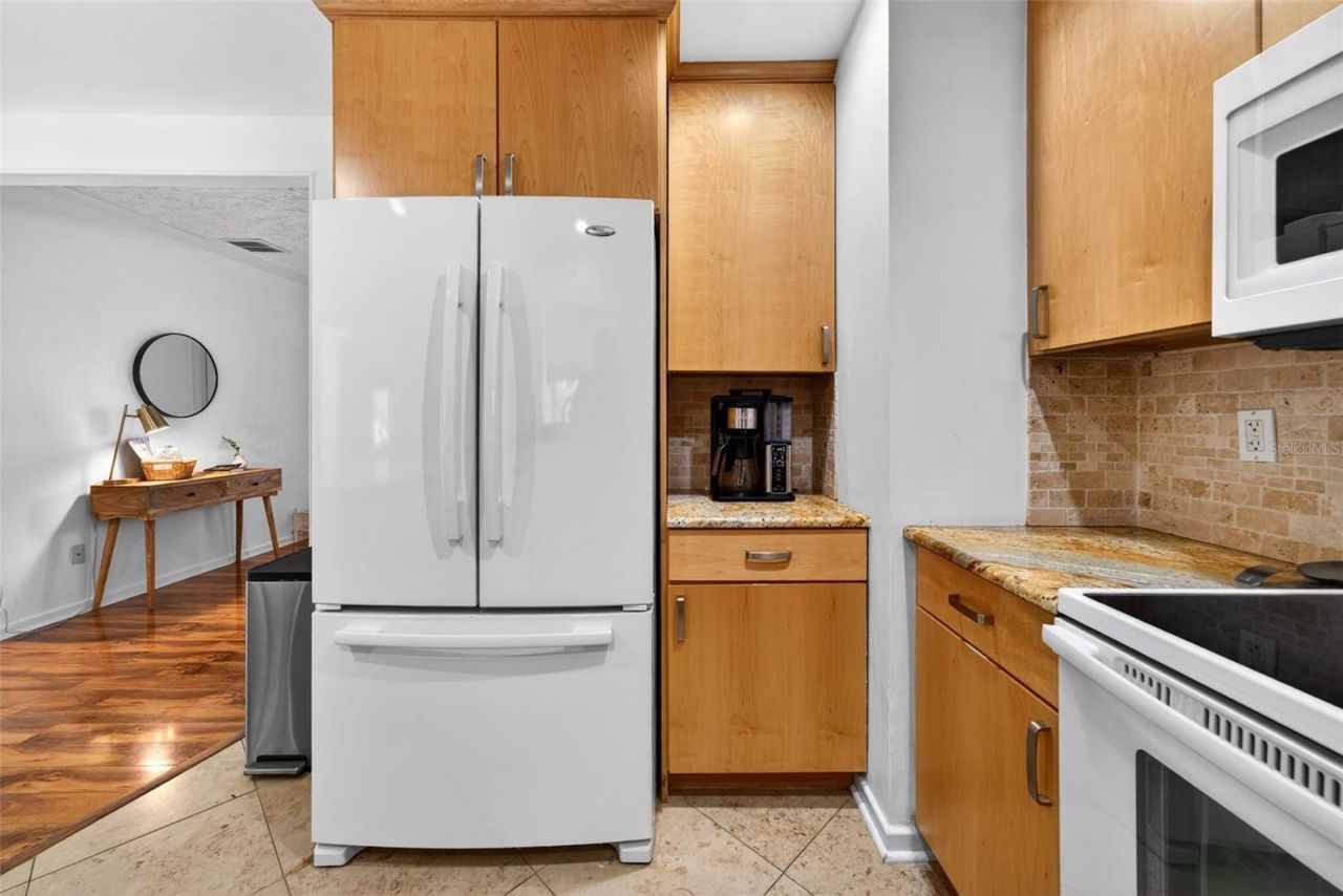 6215 Rodgers Avenue, Sarasota, FL 34231 Photo