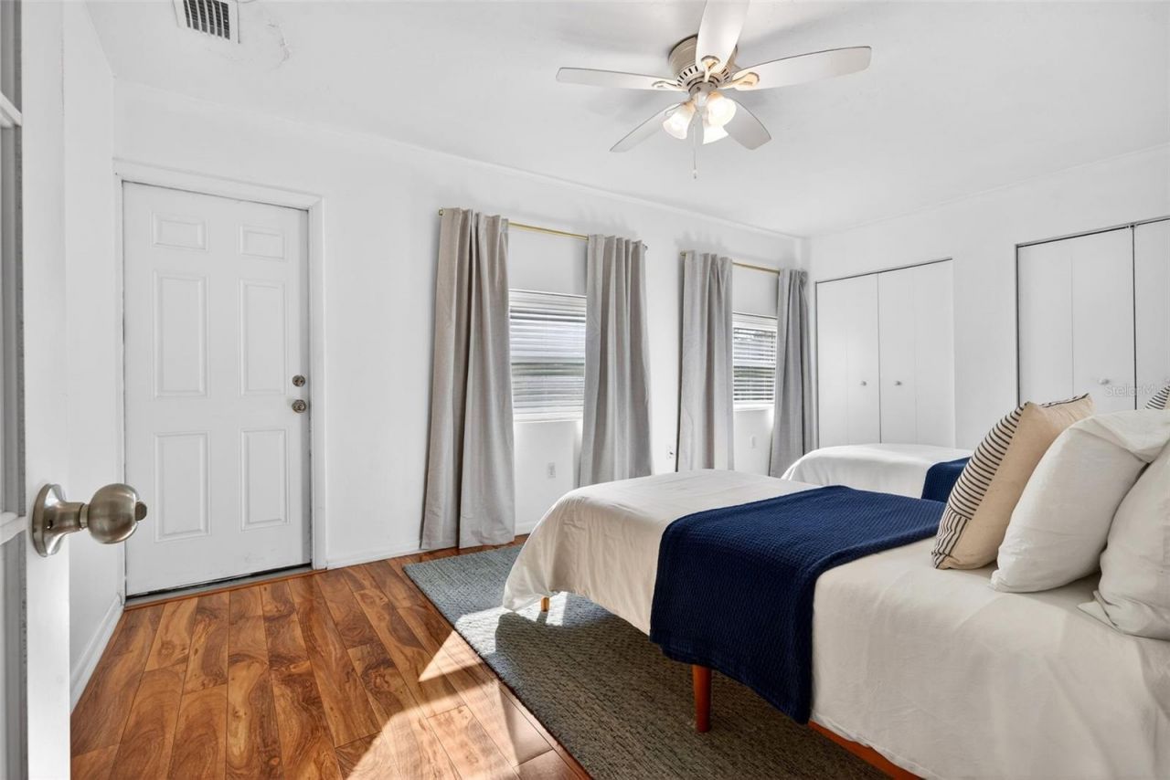 6215 Rodgers Avenue, Sarasota, FL 34231 Photo