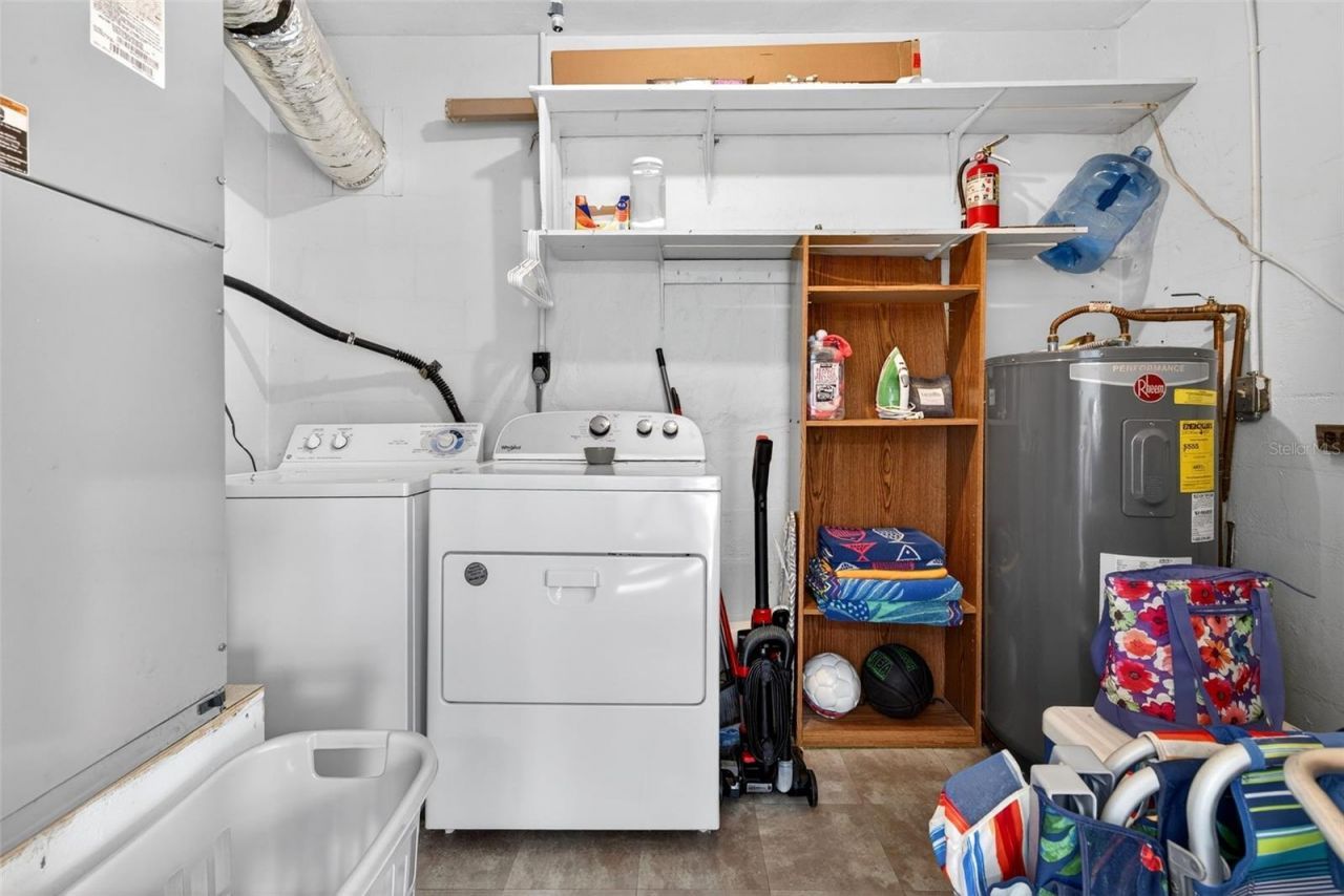 6215 Rodgers Avenue, Sarasota, FL 34231 Photo