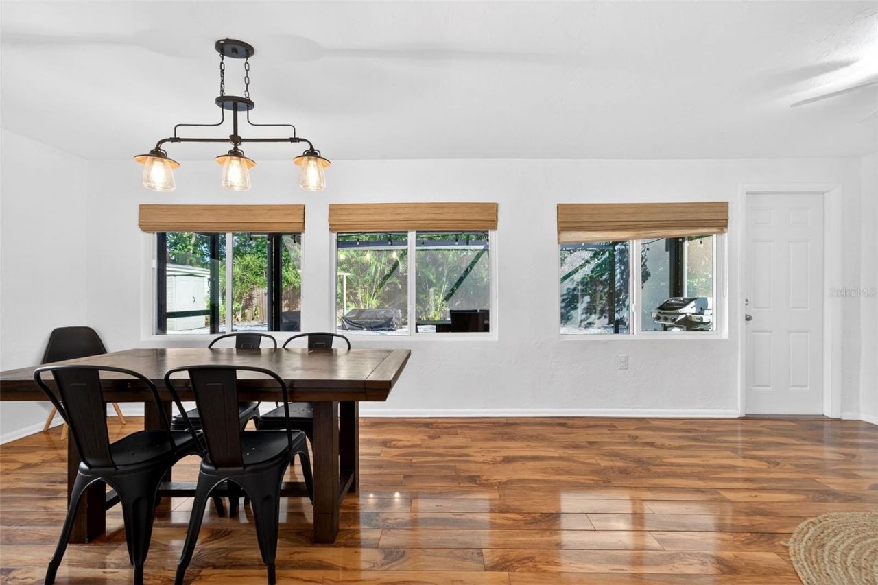 6215 Rodgers Avenue, Sarasota, FL 34231 Photo