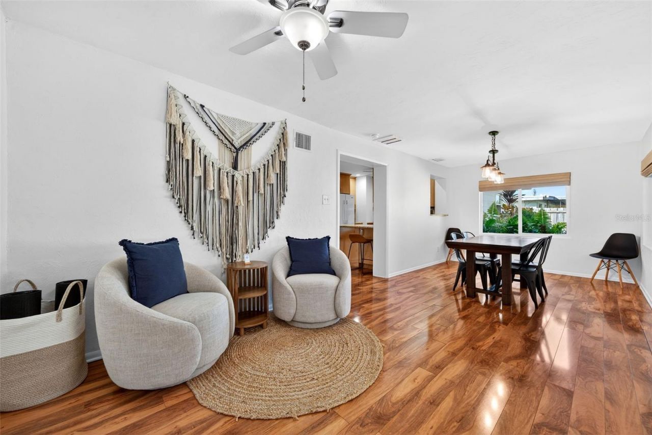 6215 Rodgers Avenue, Sarasota, FL 34231 Photo