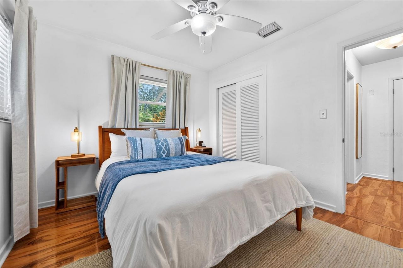 6215 Rodgers Avenue, Sarasota, FL 34231 Photo