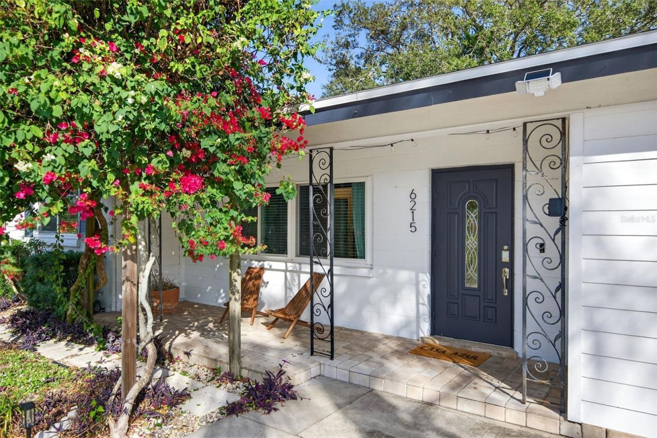 6215 Rodgers Avenue, Sarasota, FL 34231 Photo