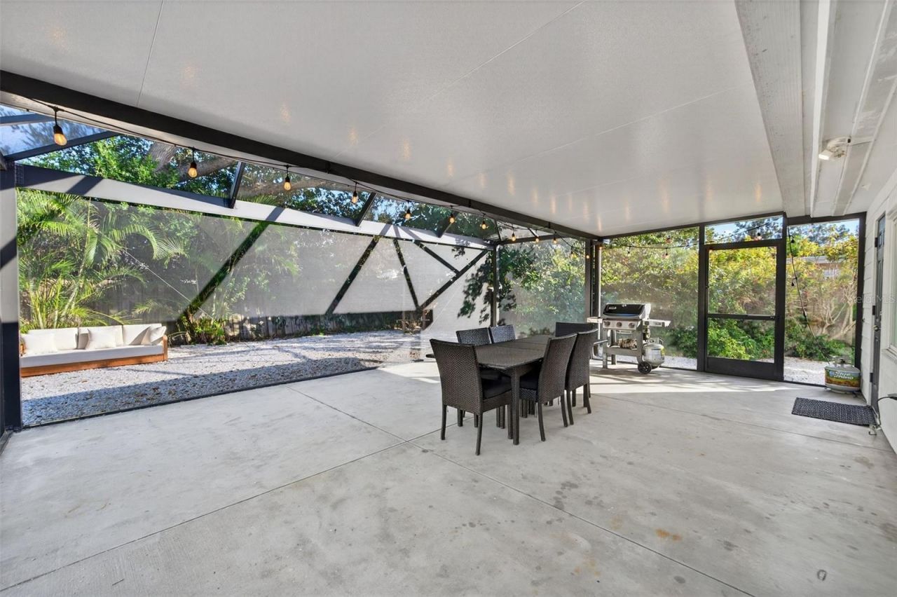 6215 Rodgers Avenue, Sarasota, FL 34231 Photo