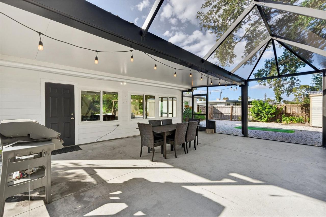 6215 Rodgers Avenue, Sarasota, FL 34231 Photo