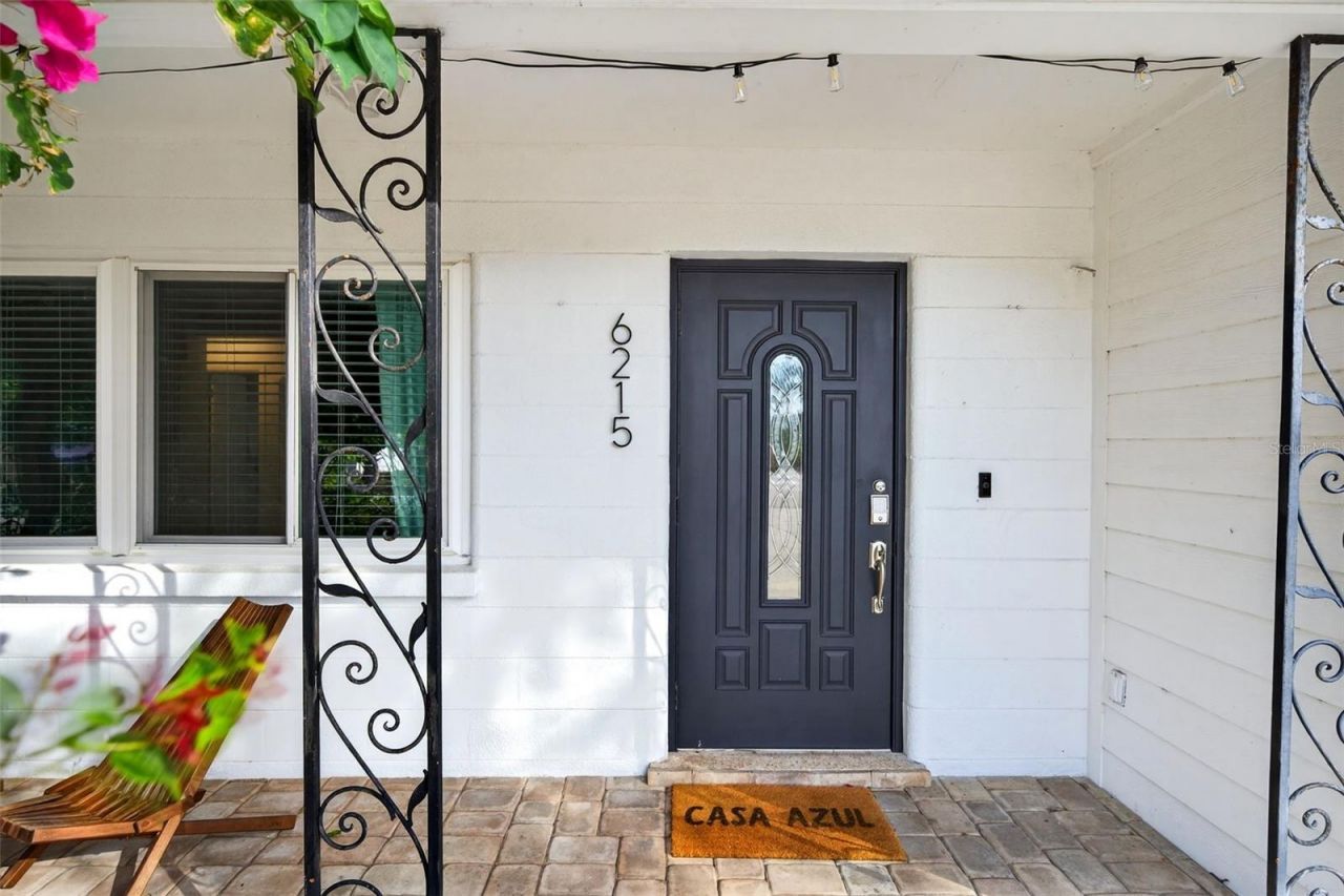 6215 Rodgers Avenue, Sarasota, FL 34231 Photo