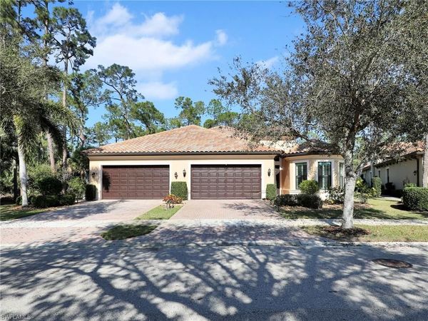 9483 Isla Bella CIR, BONITA SPRINGS, FL 34135