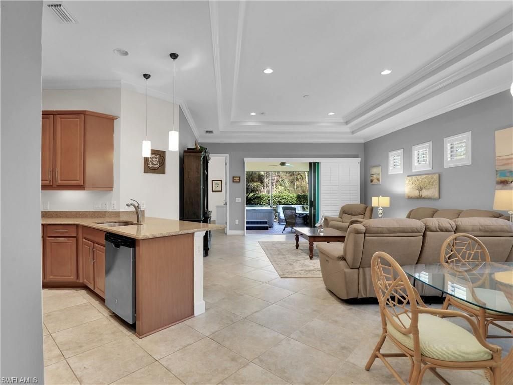 9483 Isla Bella Cir, Bonita Springs, FL 34135 Photo