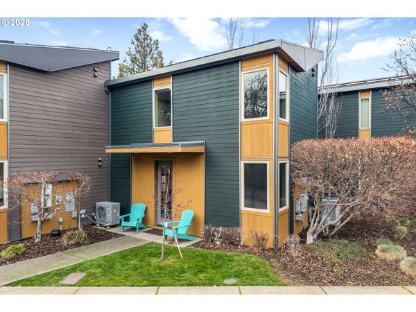 22 MOSIER CREEK PL, Unit 22, Mosier, OR 97040